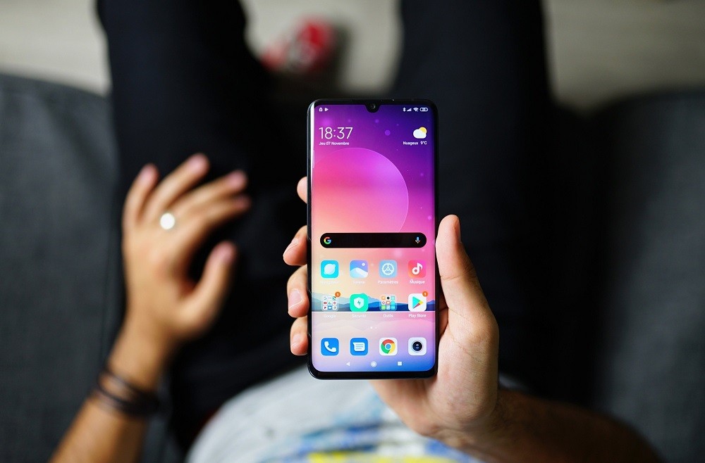 Почему ремонт телефона нужно доверить специалисту