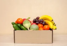Выбор картонных коробок для овощей и фруктов: материалы, размеры и особенности упаковки